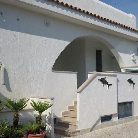 Casa Vacanza Afe A Pochi Passi Dal Mare Mattinata Exteriör bild