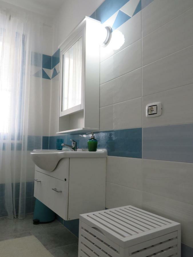 Casa Vacanza Afe A Pochi Passi Dal Mare Mattinata Exteriör bild