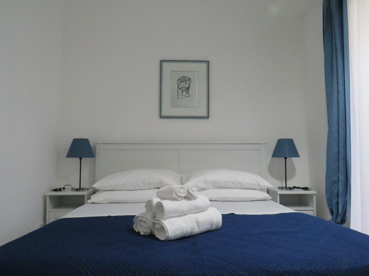Casa Vacanza Afe A Pochi Passi Dal Mare Mattinata Exteriör bild